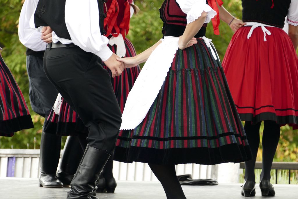 folk dancers